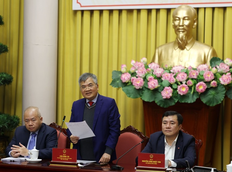 Phó Chủ nhiệm Văn phòng Chủ tịch nước, Trợ lý Chủ tịch nước Cấn Đình Tài, chủ trì Họp báo - Ảnh VGP.