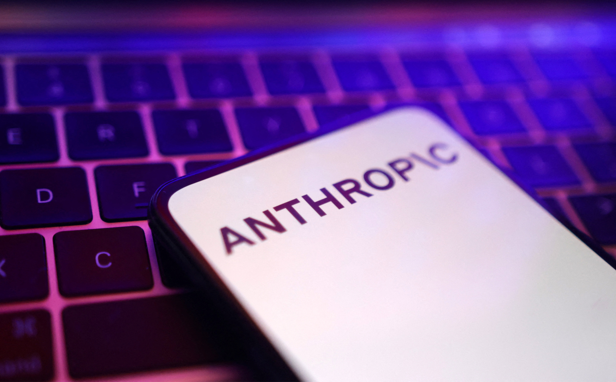 Sự tập trung vào doanh nghiệp khiến Anthropic trở thành “thước đo” quan trọng của toàn thị trường AI tạo sinh