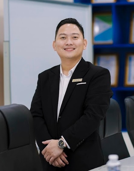 <b>Theo chuyên gia Lê Sài Gòn, khi sản phẩm đã đáp ứng các tiêu chí “xanh”, câu chuyện xuất khẩu mới thực sự bước sang giai đoạn triển khai đơn hàng.&nbsp;Lúc này, trọng tâm không còn nằm ở hàng hóa, mà ở toàn bộ quy trình thực hiện, từ vận chuyển hàng ra cảng, xếp lên tàu cho đến khi rời bến. Logistics vì thế trở thành một cấu phần không thể tách rời của xuất khẩu xanh.</b>