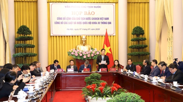 Công bố 12 luật, hoàn thiện khuôn khổ pháp lý trong giai đoạn mới