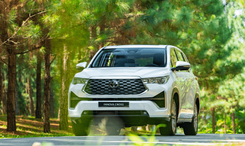 Các hãng ô tô Nhật Bản, Hàn Quốc “chạy đua” giành thị phần thị trường xe Việt 2026