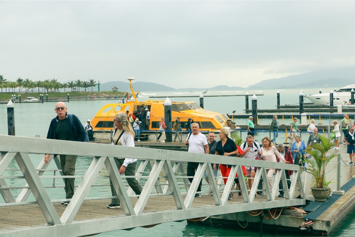 Hiện Việt Nam đã có nhiều điểm đón tàu biển quốc tế trải dài từ Bắc vào Nam.&nbsp;