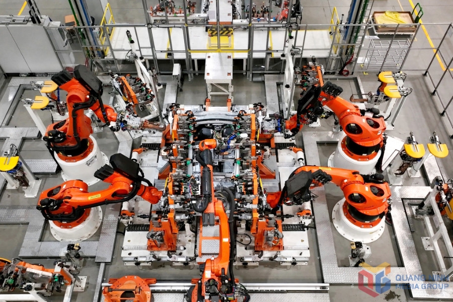 Hệ thống Nhà máy ô tô Thành Công Việt Hưng được vận hành theo cơ chế tự động hóa, đáp ứng xu thế phát triển của ngành công nghiệp ô tô thế giới. Ảnh: Quảng Ninh Media Group