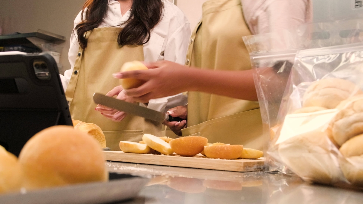 Luật Thương mại điện tử đã bổ sung quy định về livestream bán hàng và tiếp thị liên kết.