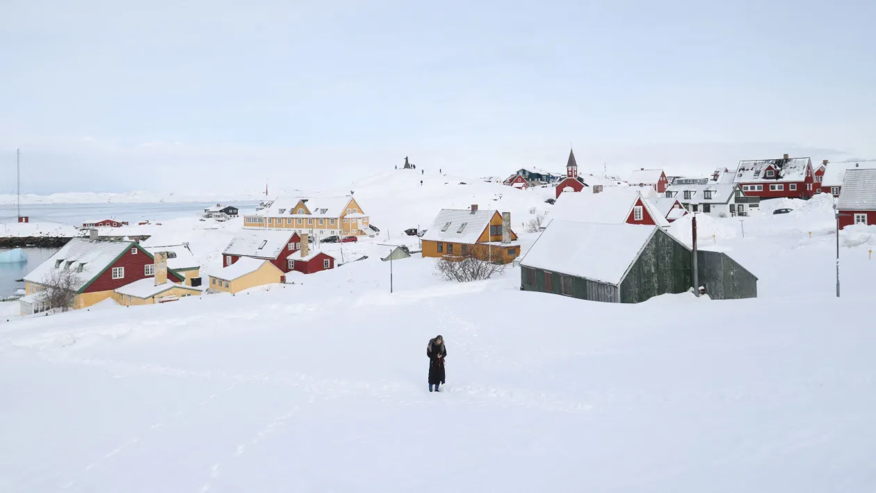 Greenland có diện tích rộng lớn và dân cư thưa thớt - Ảnh: Reuters.