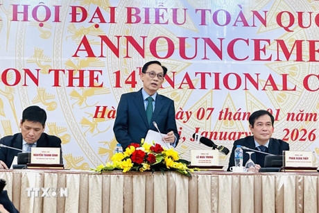 Thông báo về Đại hội đại biểu toàn quốc Đảng Cộng sản Việt Nam lần thứ XIV tới các cơ quan đại diện ngoại giao nước ngoài và các tổ chức quốc tế tại Việt Nam. Tham dự buổi thông báo có đại diện lãnh đạo nhiều ban, bộ, ngành ở Trung ương. Ảnh: TTXVN