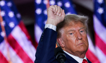 Tổng thống Trump muốn tăng gấp rưỡi chi tiêu quốc phòng