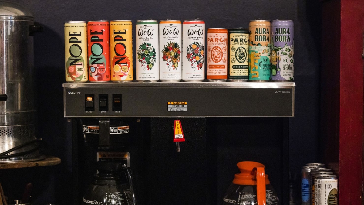 Khác với Millennials, Gen Z không xem rượu bia là một nghi thức xã hội bắt buộc.