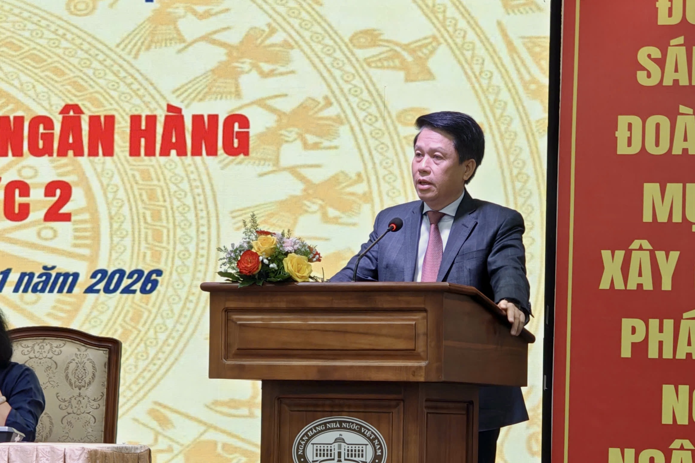 Ông Phạm Tiến Dũng, Phó Thống đốc Ngân hàng Nhà nước, phát biểu tại hội nghị.