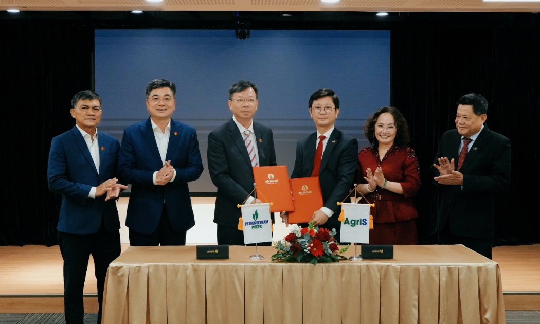 Phân bón Cà Mau và AgriS ký kết hợp tác chiến lược