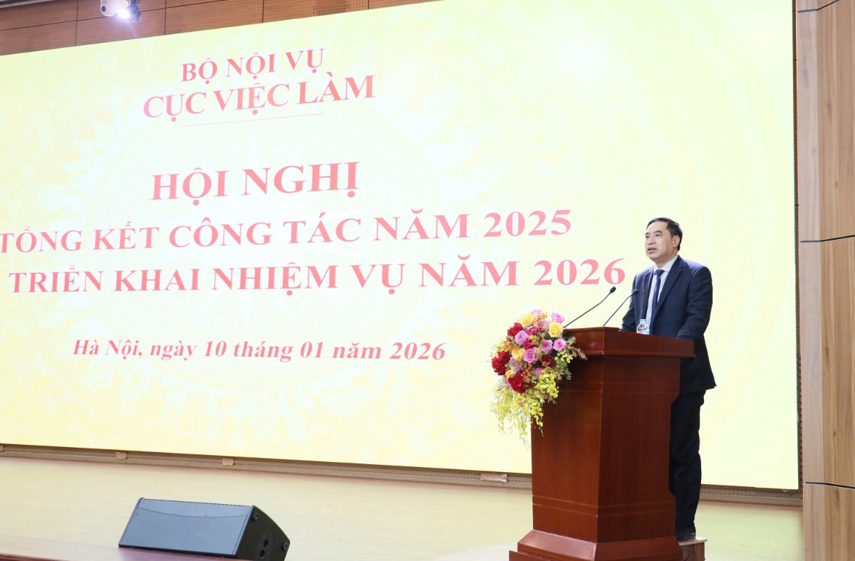 Ông Vũ Trọng Bình,&nbsp;Cục trưởng Cục Việc làm, thông tin tại hội nghị.