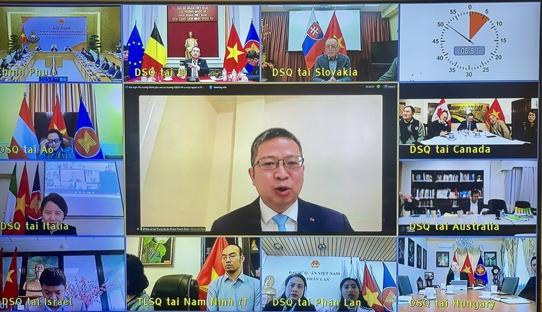 Các Đại sứ, Trưởng Cơ quan đại diện Việt Nam ở nước ngoài dự Hội nghị - Ảnh: VGP