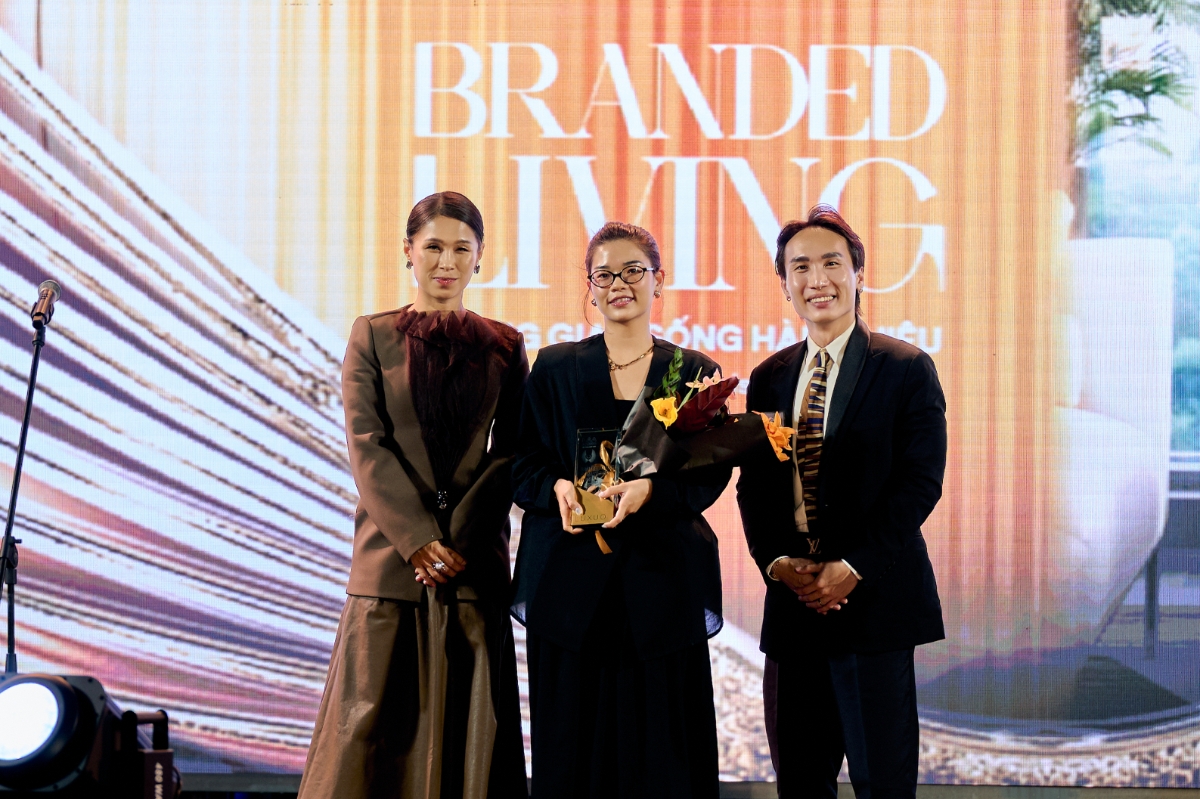Thương hiệu cũng được trao giải “Best Property Campaign of The Year” cho chiến dịch Branded Living by Masterise Homes, ghi nhận nỗ lực trong việc định hình và lan tỏa giá trị không gian sống hàng hiệu tại Việt Nam.
