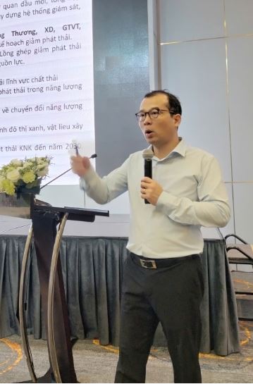Mr. Luong Quang Huy, Head of the Greenhouse Gas Emissions Management and Ozone Layer Protection Division at the Department of Climate Change under the Ministry of Agriculture and Environment
