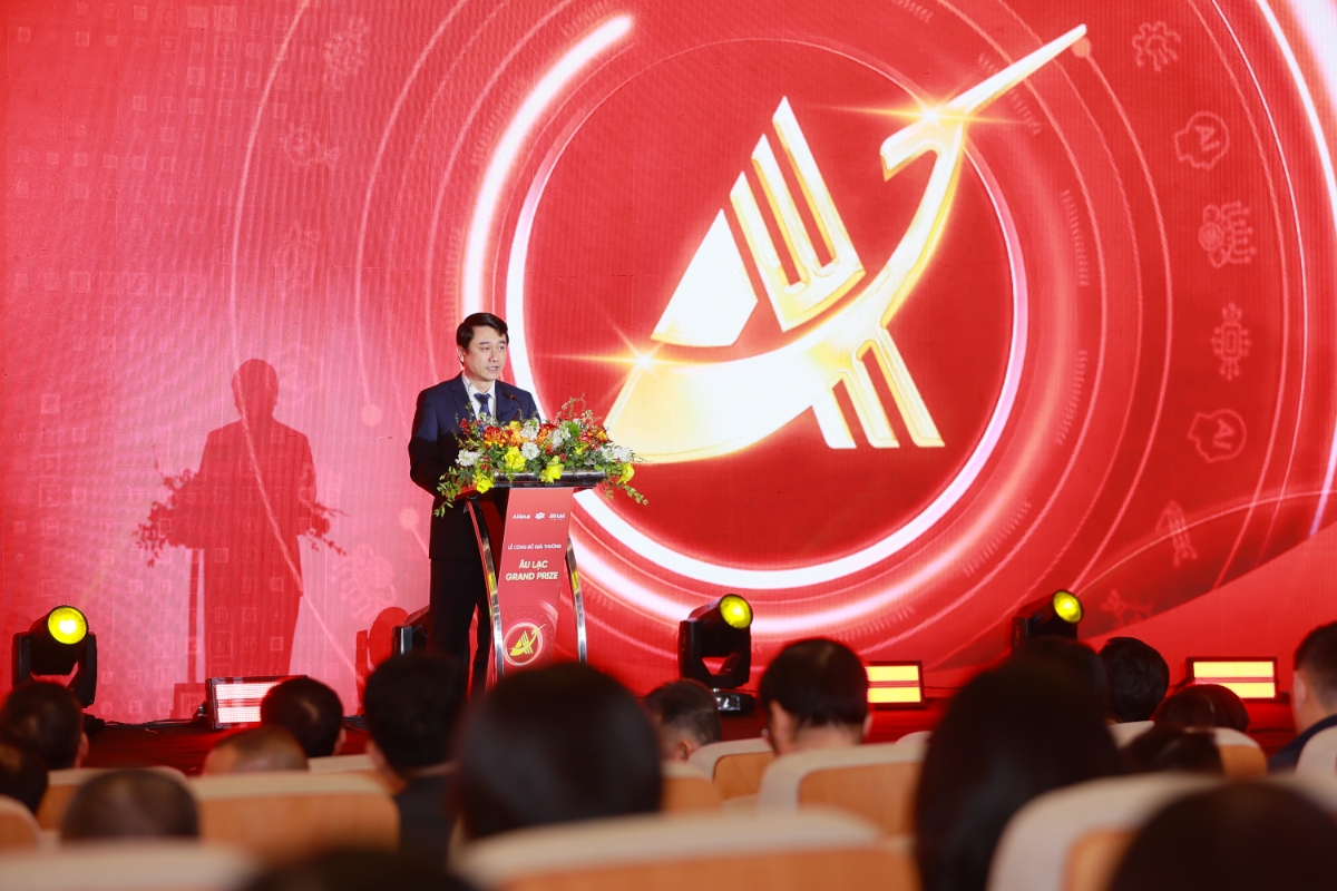 Thứ trưởng Bộ Ngoại giao Lê Anh Tuấn