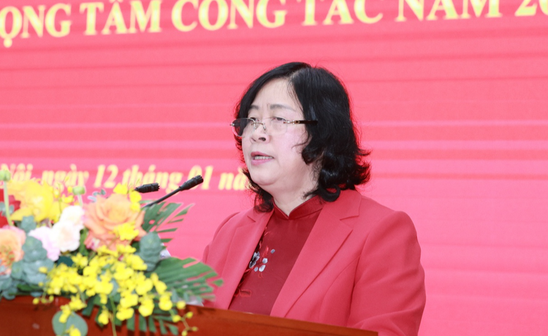 Ủy viên Bộ Chính trị, Bí thư Trung ương Đảng, Bí thư Đảng ủy MTTQ, các đoàn thể Trung ương, Chủ tịch Uỷ ban Trung ương MTTQ Việt Nam Bùi Thị Minh Hoài phát biểu tại Hội nghị - Ảnh: VGP