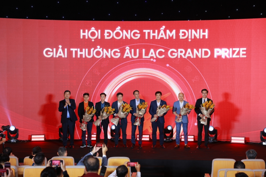 Hội đồng thẩm định giải thưởng Âu Lạc Grand Prize