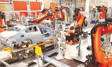 Chiến lược phát triển ngành công nghiệp ô tô Việt Nam là kết hợp chặt chẽ giữa sản xuất, lắp ráp ô tô trong nước với công nghiệp hỗ trợ.