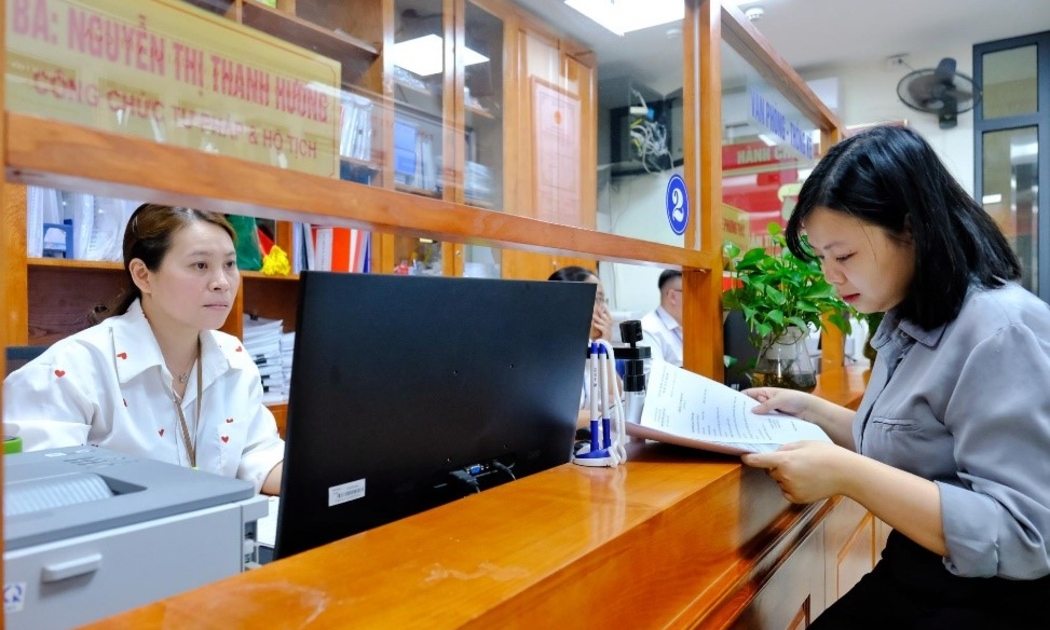 Bộ Nội vụ hướng dẫn xếp lương với người được tuyển dụng vào công chức