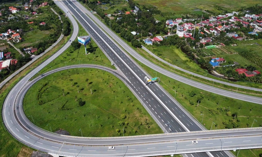 Đồng Nai: Tăng tốc hoàn thành 2 tuyến đường kết nối Sân bay Long Thành trong tháng 6/2026