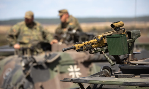 Cuộc chạy đua tuyển nhân sự tại các công ty quốc phòng Đức