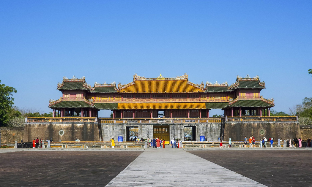 Di sản Huế đóng vai trò quan trọng trong phát triển du lịch và kinh tế địa phương.