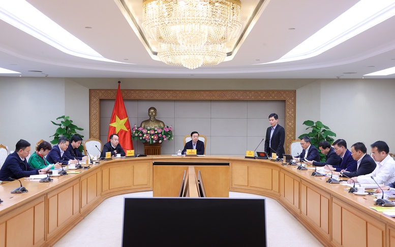 Phó Thủ tướng Trần Hồng Hà chủ trì cuộc họp nghe báo cáo dự án đầu tư đoạn tuyến cao tốc Sơn La – Điện Biên – Cửa khẩu Tây Trang, giai đoạn 1. Ảnh: VGP.