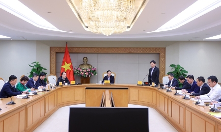 Phó Thủ tướng Trần Hồng Hà chủ trì cuộc họp nghe báo cáo dự án đầu tư đoạn tuyến cao tốc Sơn La – Điện Biên – Cửa khẩu Tây Trang, giai đoạn 1. Ảnh: VGP.