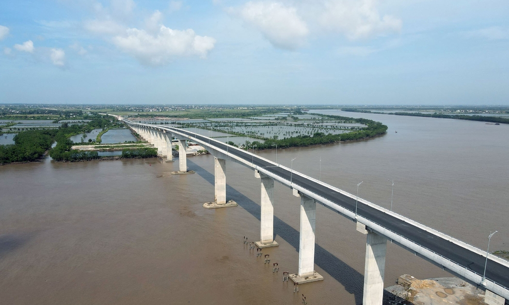Mỏ cát tại khu vực cửa sông Văn úc diện tích 99 ha sẽ được đưa ra đấu giá cấp quyền khai thác.