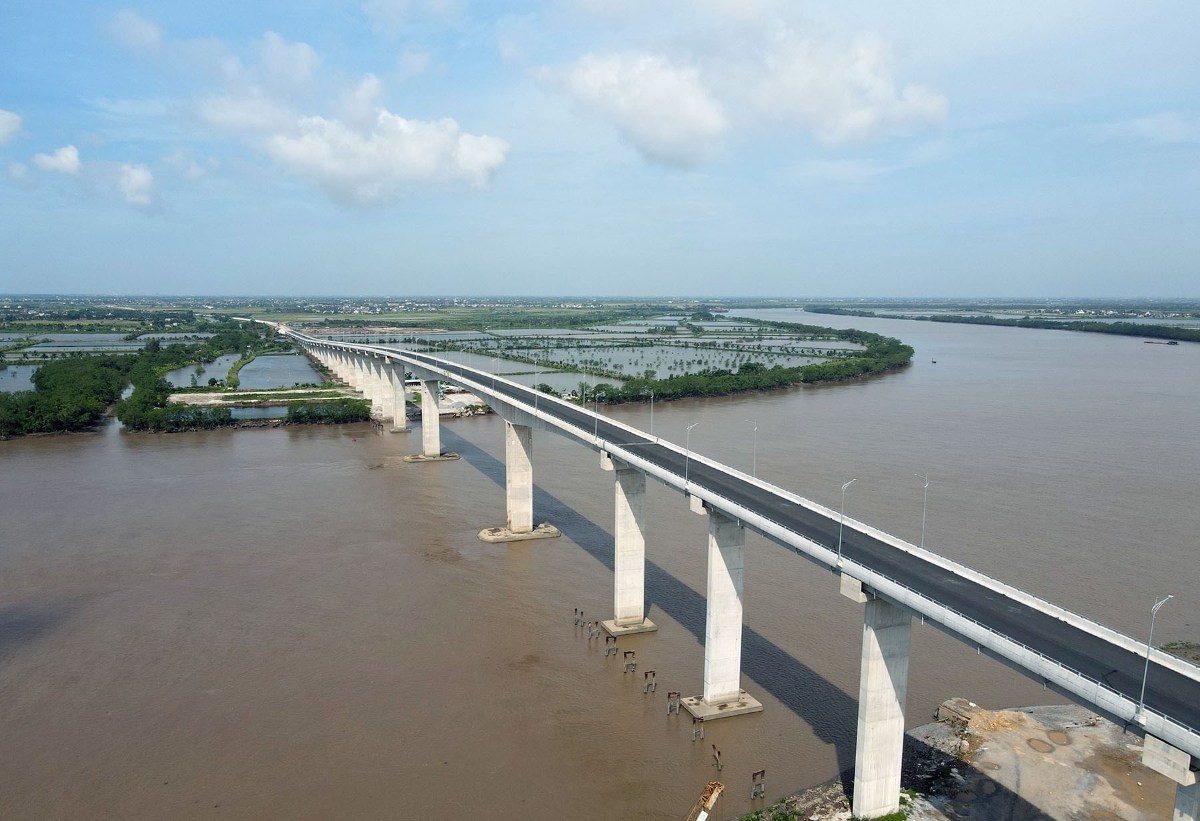 Mỏ cát tại khu vực cửa sông Văn úc diện tích 99 ha sẽ được đưa ra đấu giá cấp quyền khai thác.