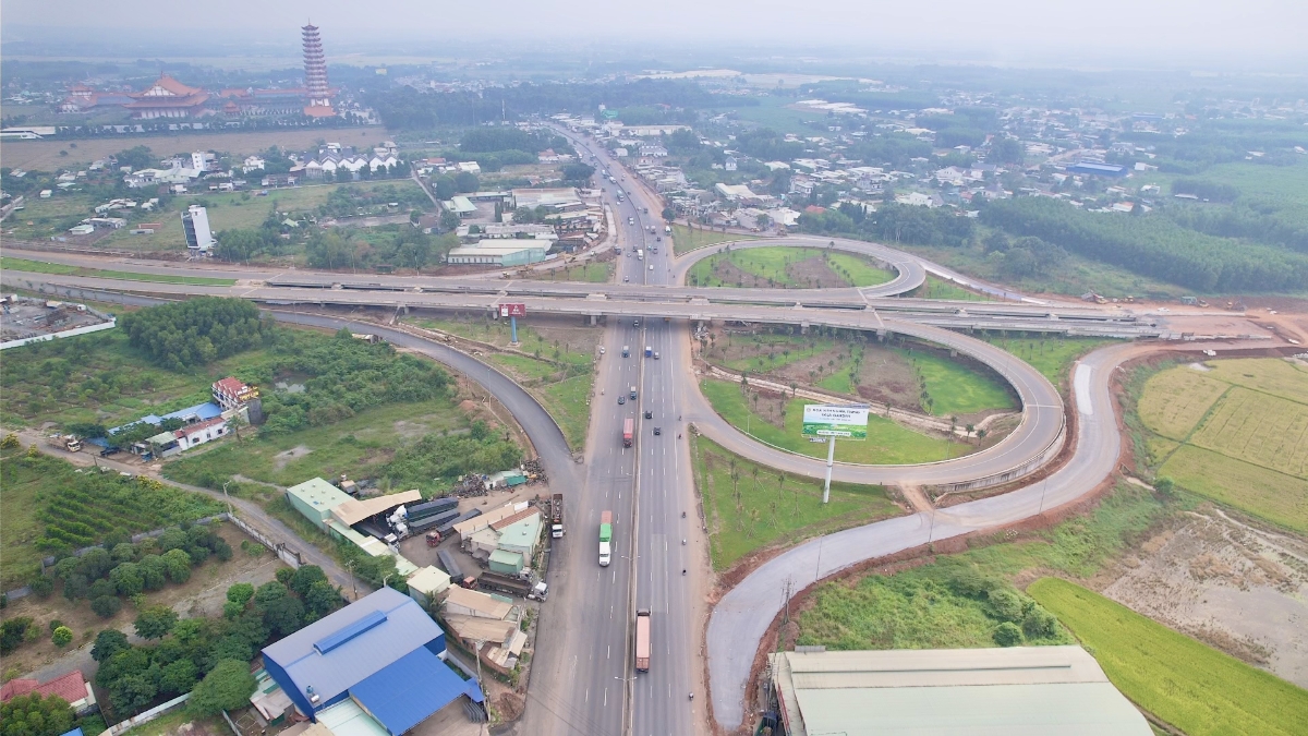 Đường 25C kết nối vào đường T1 để vào thẳng cổng số 1 Cảng HKQT Long Thành. Ảnh: Báo Xây dựng.