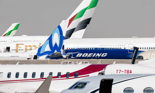 Lần đầu tiên sau 7 năm, Boeing bán được nhiều máy bay hơn Airbus