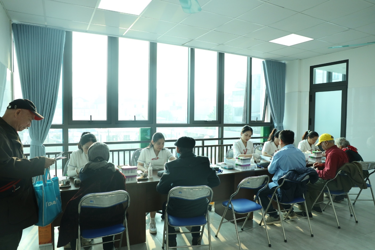 Sự hợp tác giữa bệnh viện trung ương và trạm y tế&nbsp;mang đến cho người bệnh chất lượng chuyên môn đồng nhất giữa các cơ sở.