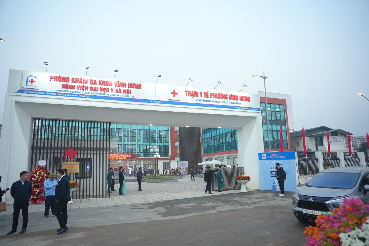 Trạm y tế phường xã là nơi thực hiện khám chữa bệnh ban đầu, phòng, chống dịch bệnh, quản lý sức khỏe nhân dân và triển khai các chương trình y tế quốc gia. 