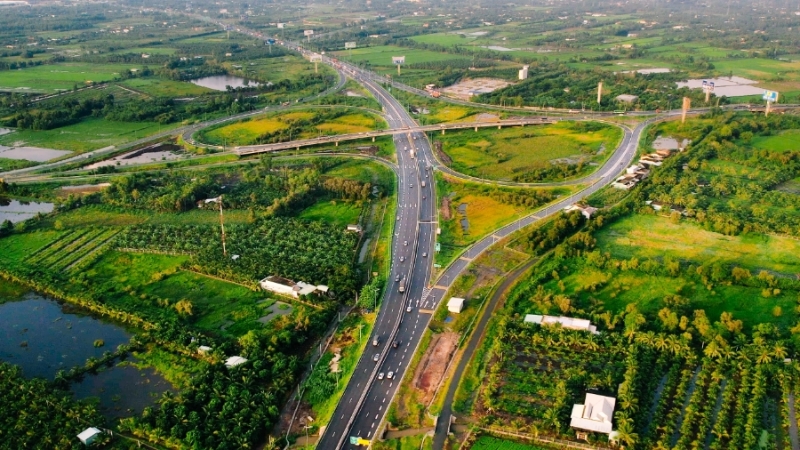Site clearance accelerated for expansion of HCM City - Trung Luong - My Thuan Expressway