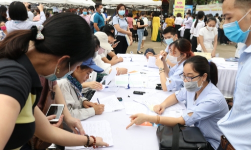 Đồng bằng sông Cửu Long: Nhu cầu tuyển dụng lao động tăng nhanh, áp lực giữ người hiện rõ