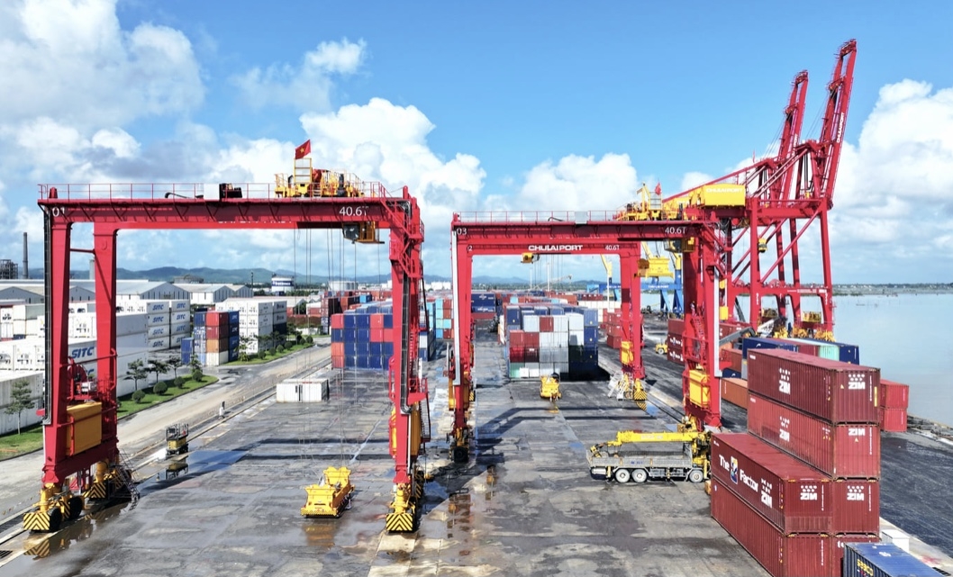 Cảng Chu Lai đóng vai trò quan trọng trong việc phát triển logistics và vận tải biển phía Nam thành phố Đà Nẵng và cửa ngõ Tây Nguyên hướng ra biển.