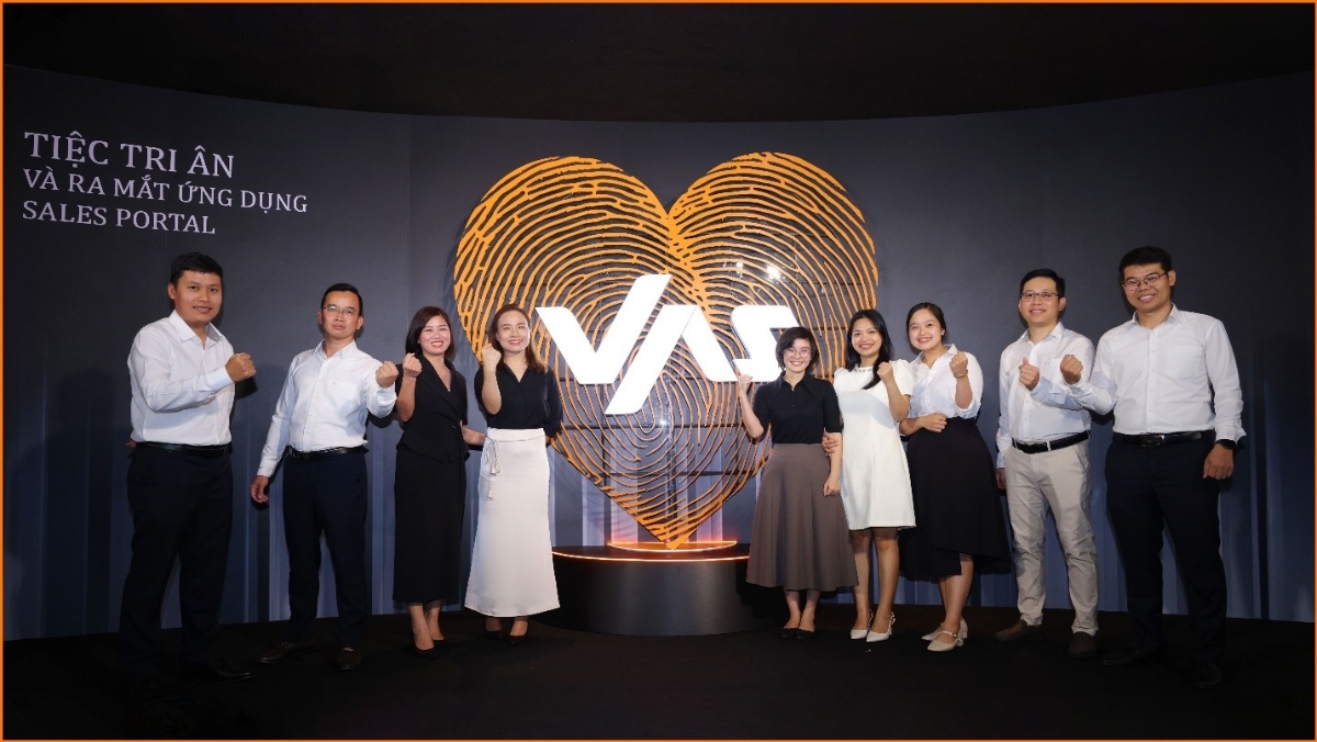 Đội ngũ kinh doanh của Tập Đoàn VAS thêm quyết tâm phục vụ.&nbsp;Ảnh: VAS.