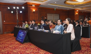 Ông Phạm Tuấn Hiệp (thứ ba từ phải sang) là thành viên ban giám khảo tại Demo Day