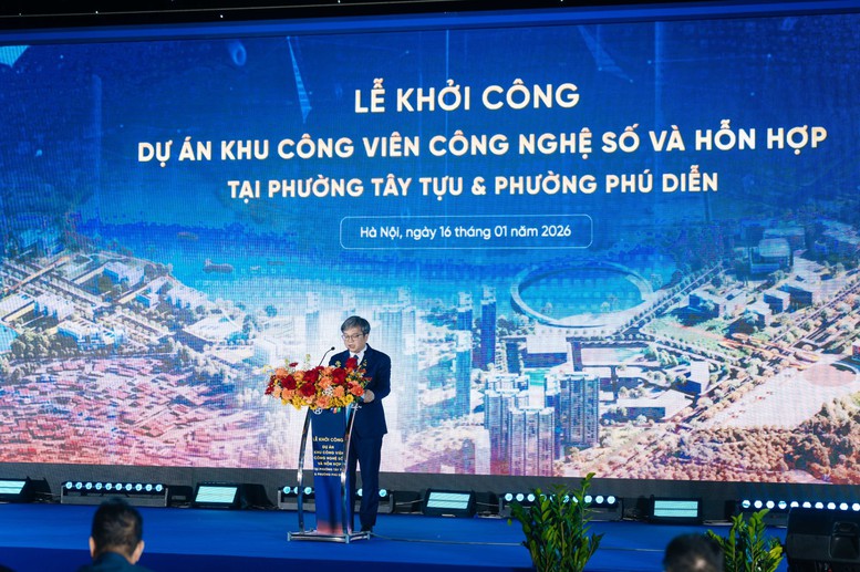 Phó Chủ tịch UBND Thành phố Hà Nội Trương Việt Dũng phát biểu tại Lễ khởi công.