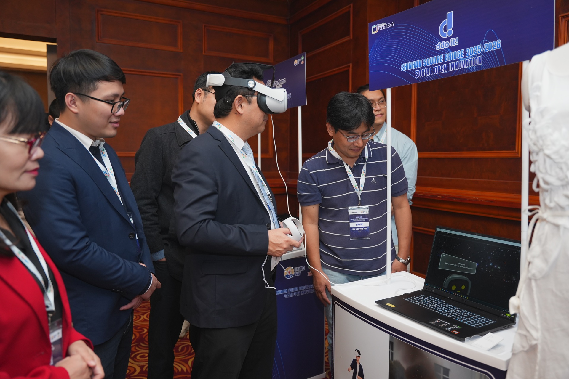 Trải nghiệm gian hàng tài sự kiện