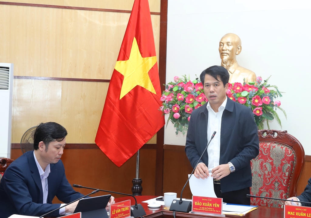 Trưởng Ban Tuyên giáo và Dân vận Tỉnh ủy Thanh Hoá Đào Xuân Yên phát biểu tại buổi họp báo.