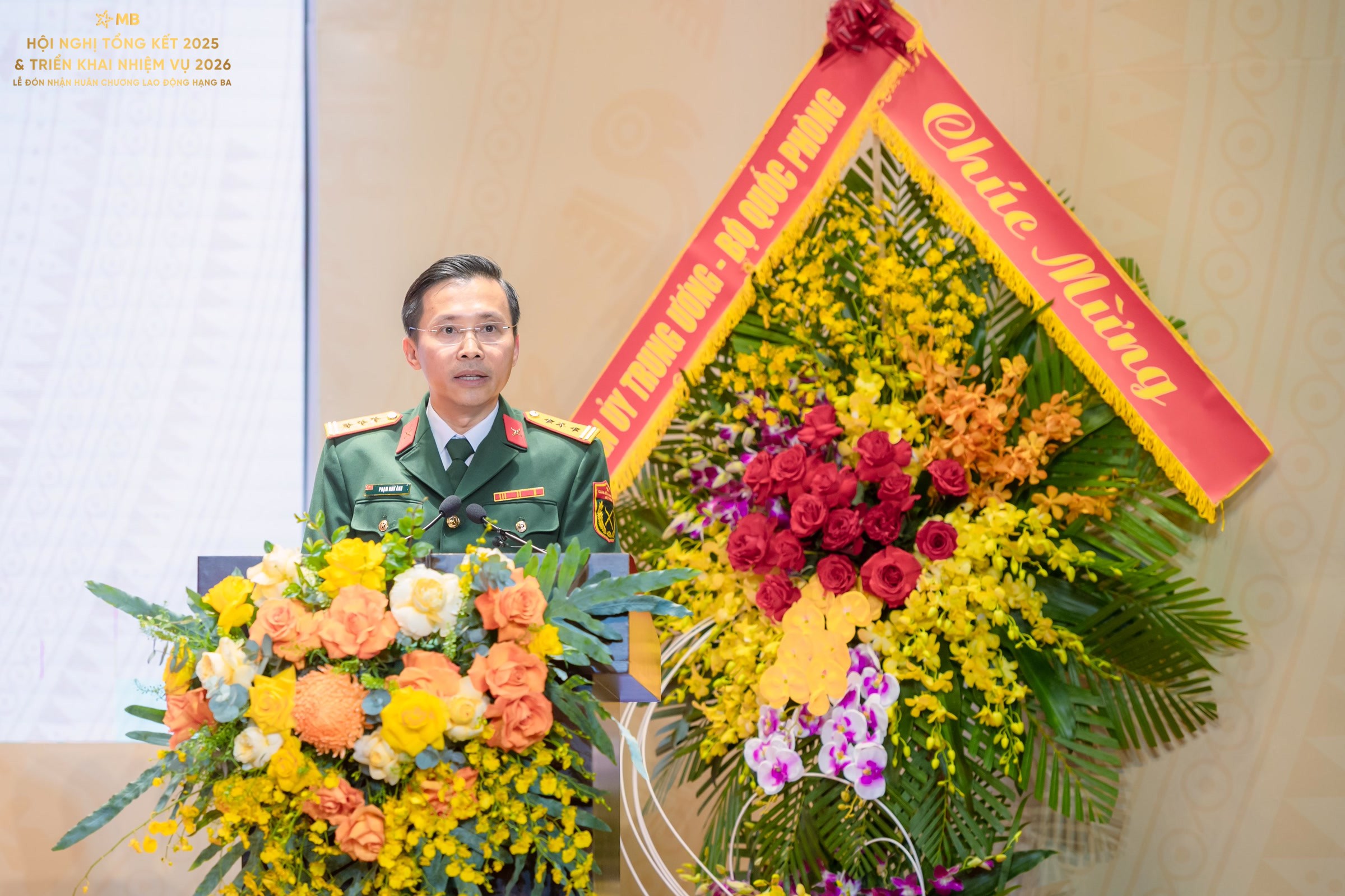 Đại tá Phạm Như Ánh - Phó Bí thư Đảng ủy, Tổng giám đốc MB phát biểu đáp từ.