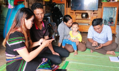 Khi công nghệ số gõ cửa buôn làng