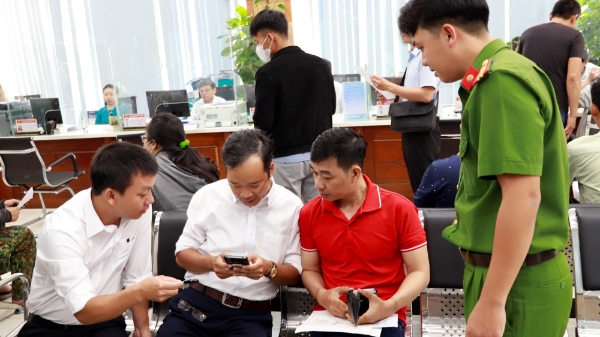 Chuyển đổi số ở Huế: Lan tỏa từ chính quyền đến đời sống người dân