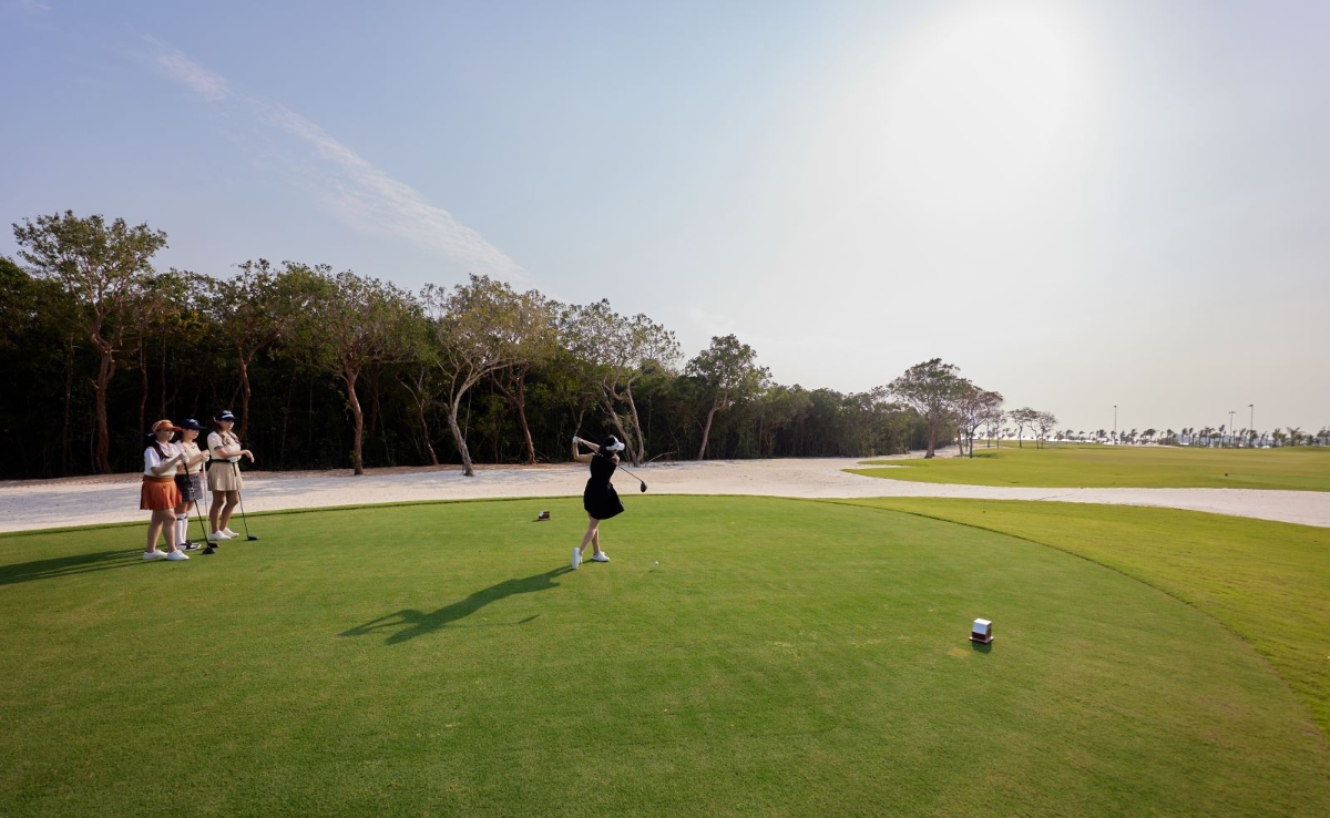Năm 2024,&nbsp;kênh SBS Golf Hàn Quốc đã lựa chọn Đà Nẵng và Phú Quốc làm điểm đến cho chương trình “Golf & Travel in Vietnam” với sự tham gia của 4 nữ golf thủ tên tuổi.