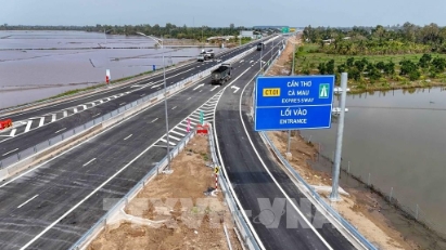 Can Tho - Ca Mau expressway opens to traffic