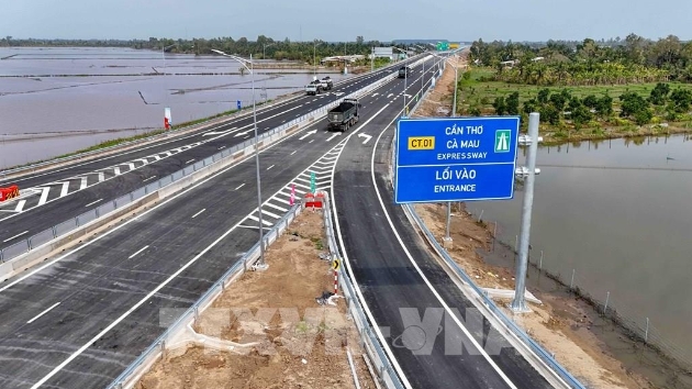 Can Tho - Ca Mau expressway opens to traffic