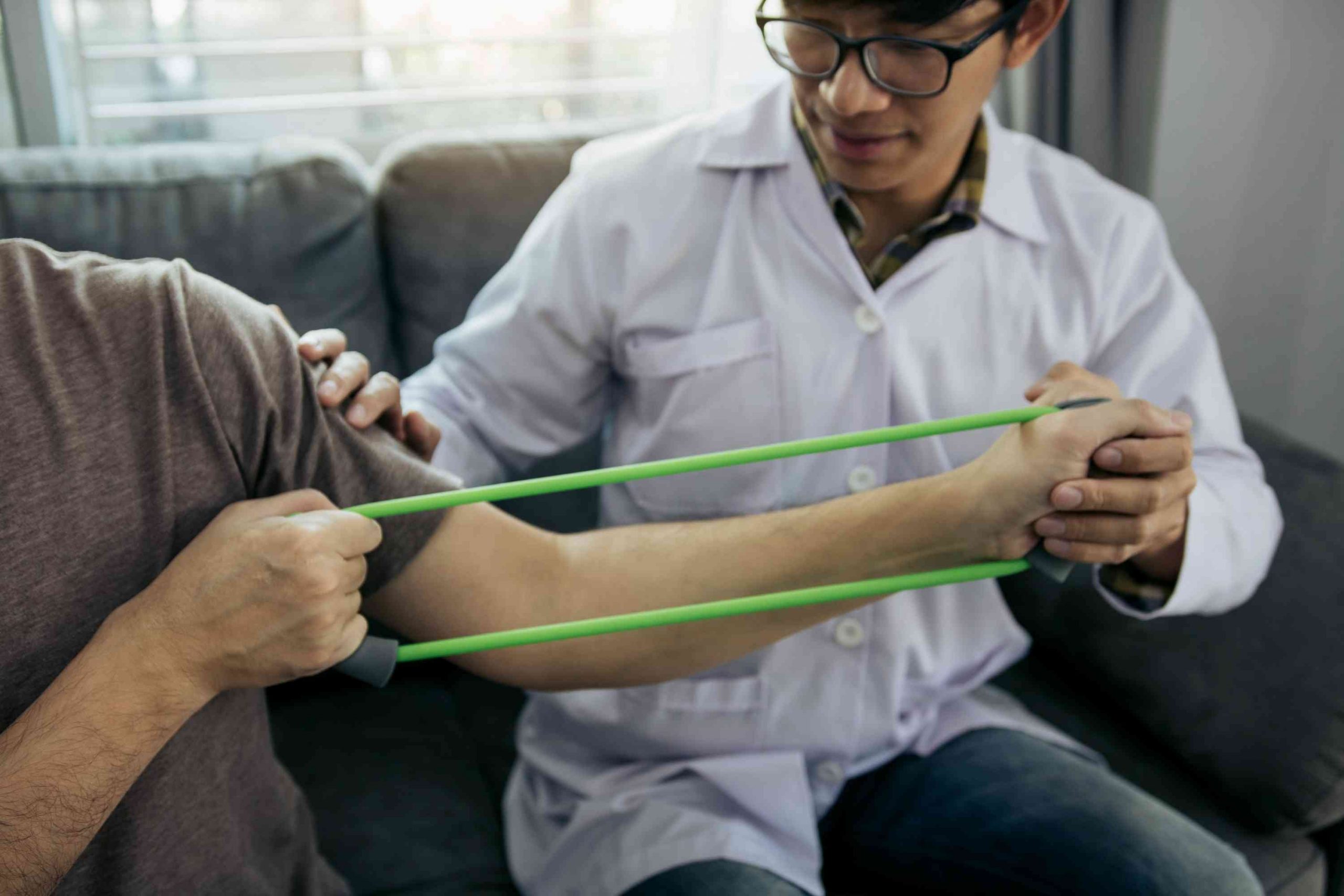 Ba tháng đầu sau đột quỵ được xem là “giai đoạn vàng” của phục hồi chức năng.