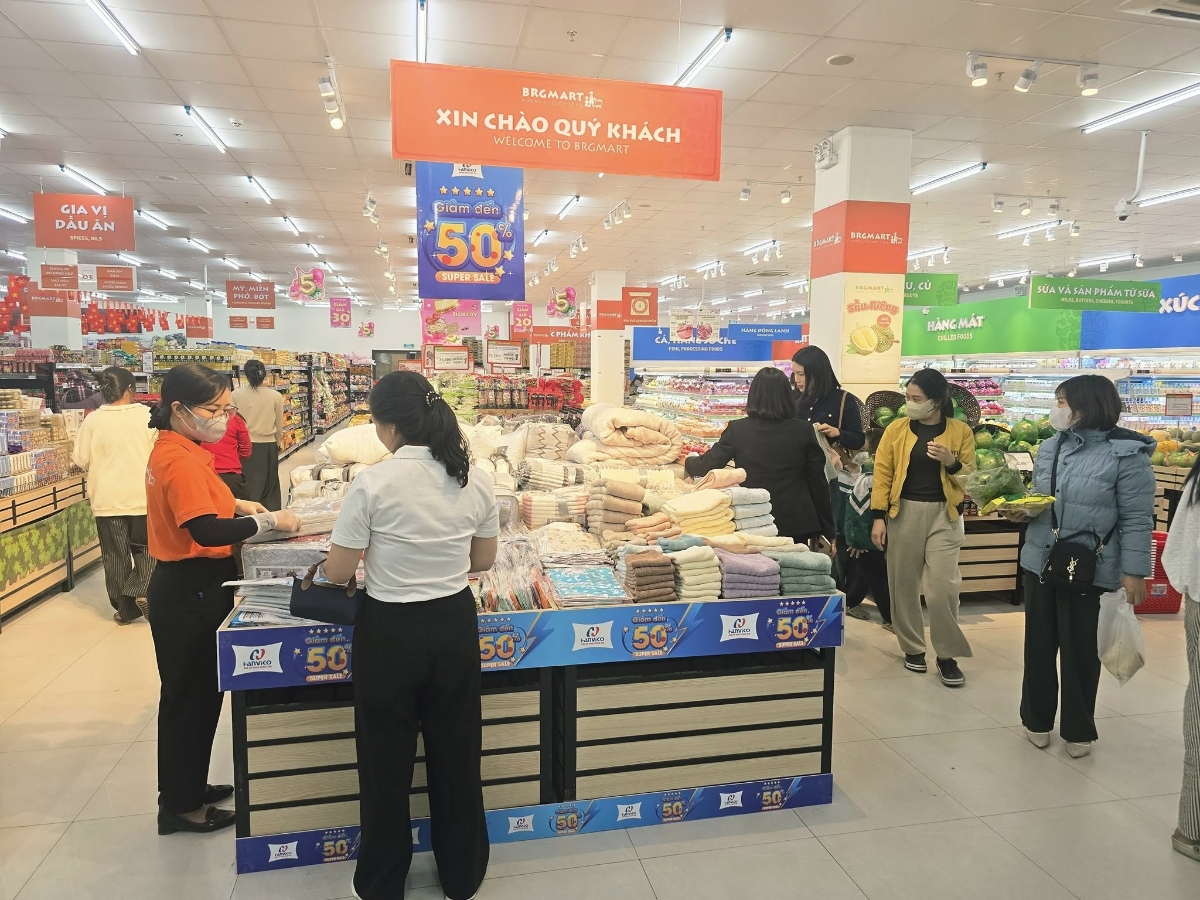 Hàng Việt đang thực sự khẳng định vị thế bằng chất lượng, mẫu mã và lòng tin của người tiêu dùng.